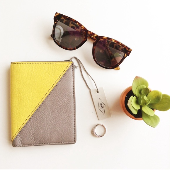 Fossil Color Block Wallet NWT - Picture 1 of 4